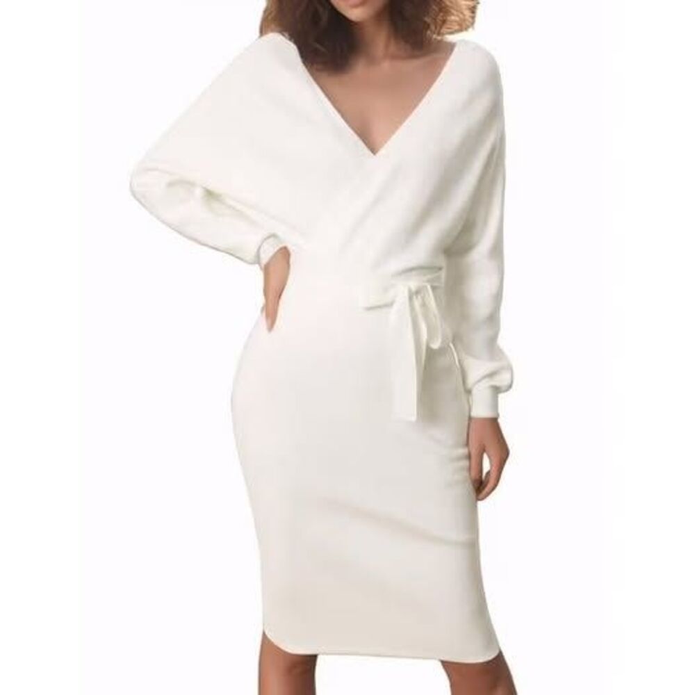 Beautiful Winter White Knit Dress - New Med
